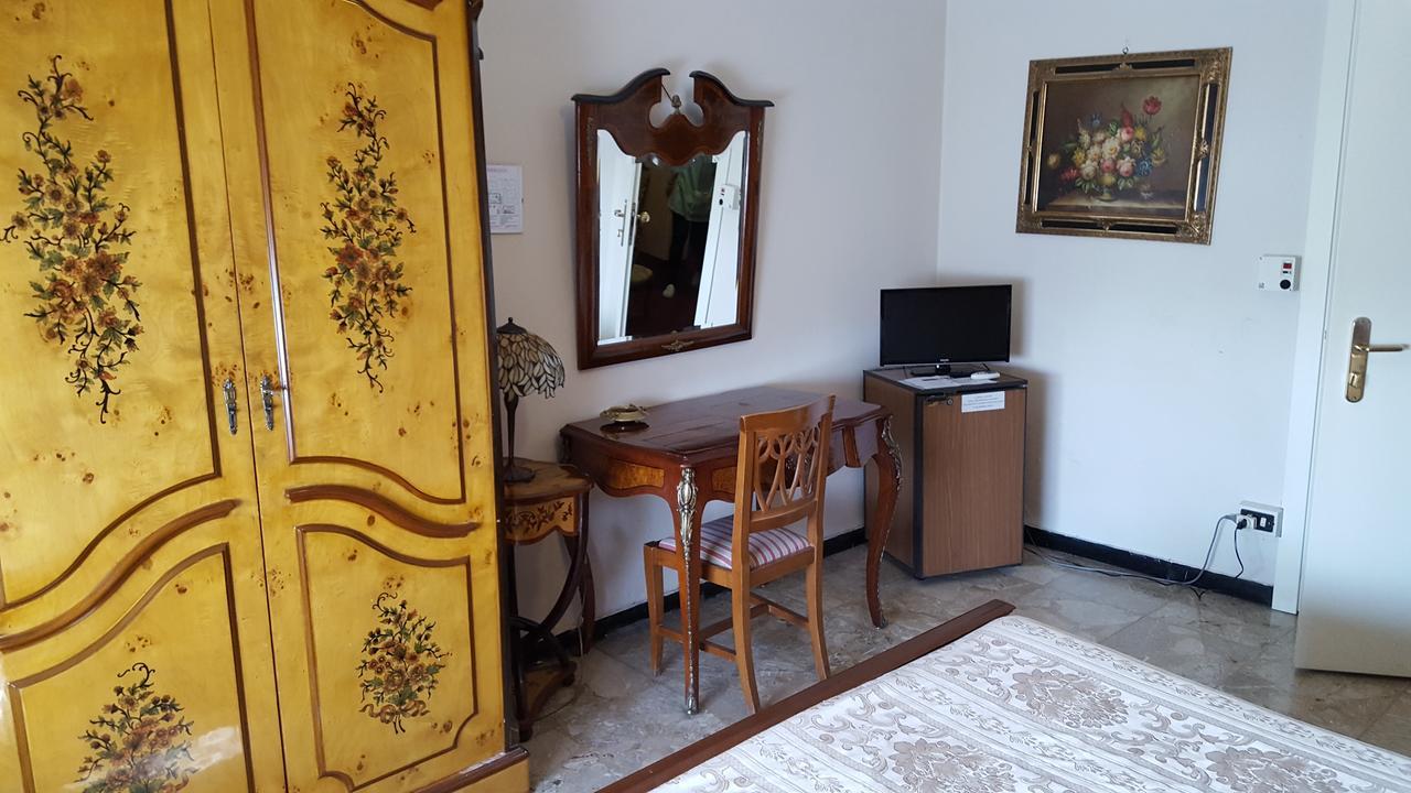 Hotel Royal Alessandria Ngoại thất bức ảnh